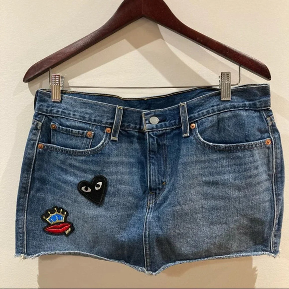 Levi's Dresses & Skirts - LEVI’S Sz 30 Emoji Jeans Denim Mini Skirt